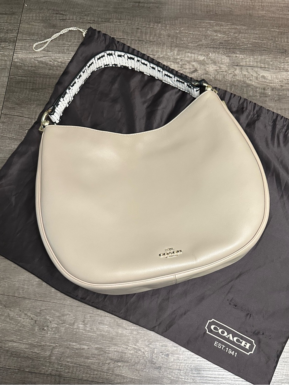 Coach Nomad Hobo